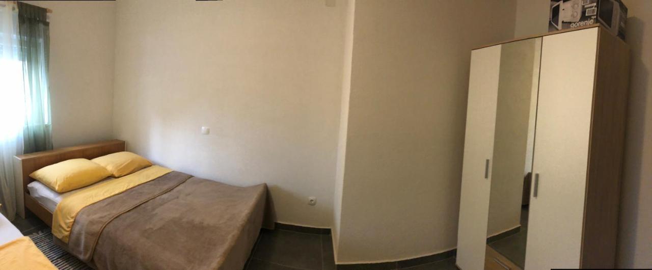 Apartmani Janja Starigrad Paklenica Zewnętrze zdjęcie