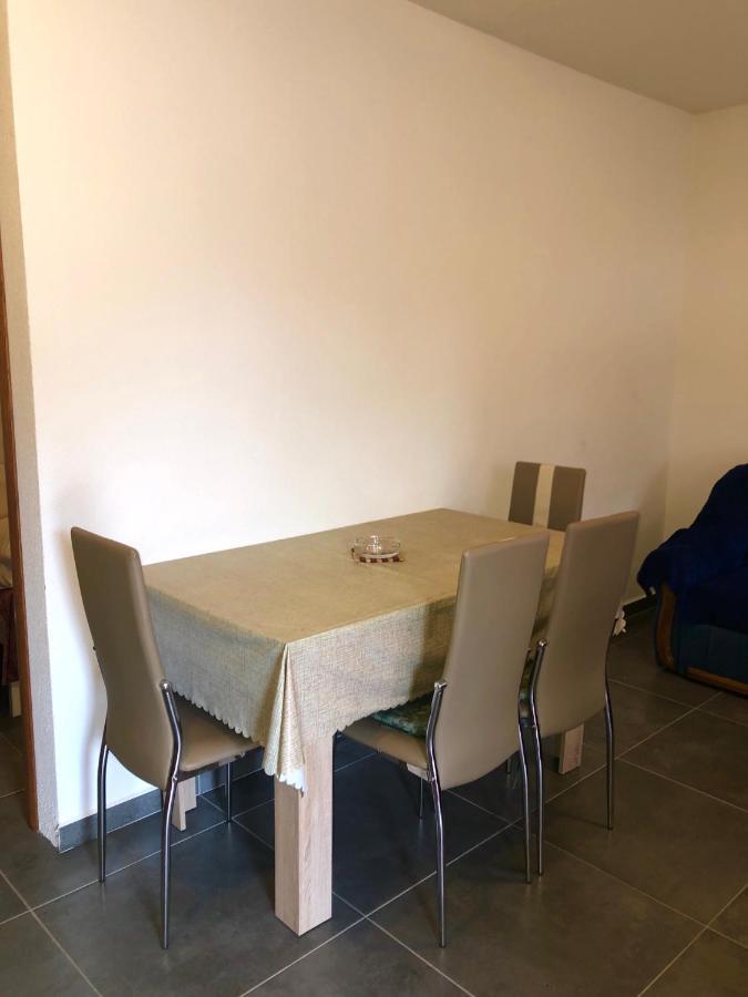 Apartmani Janja Starigrad Paklenica Zewnętrze zdjęcie