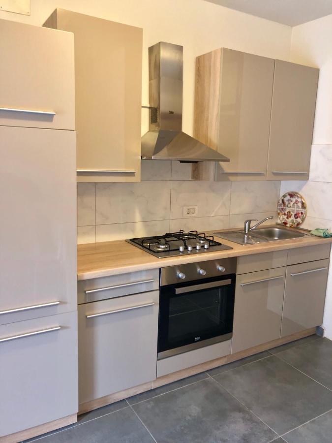 Apartmani Janja Starigrad Paklenica Zewnętrze zdjęcie