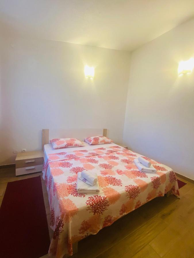 Apartmani Janja Starigrad Paklenica Zewnętrze zdjęcie